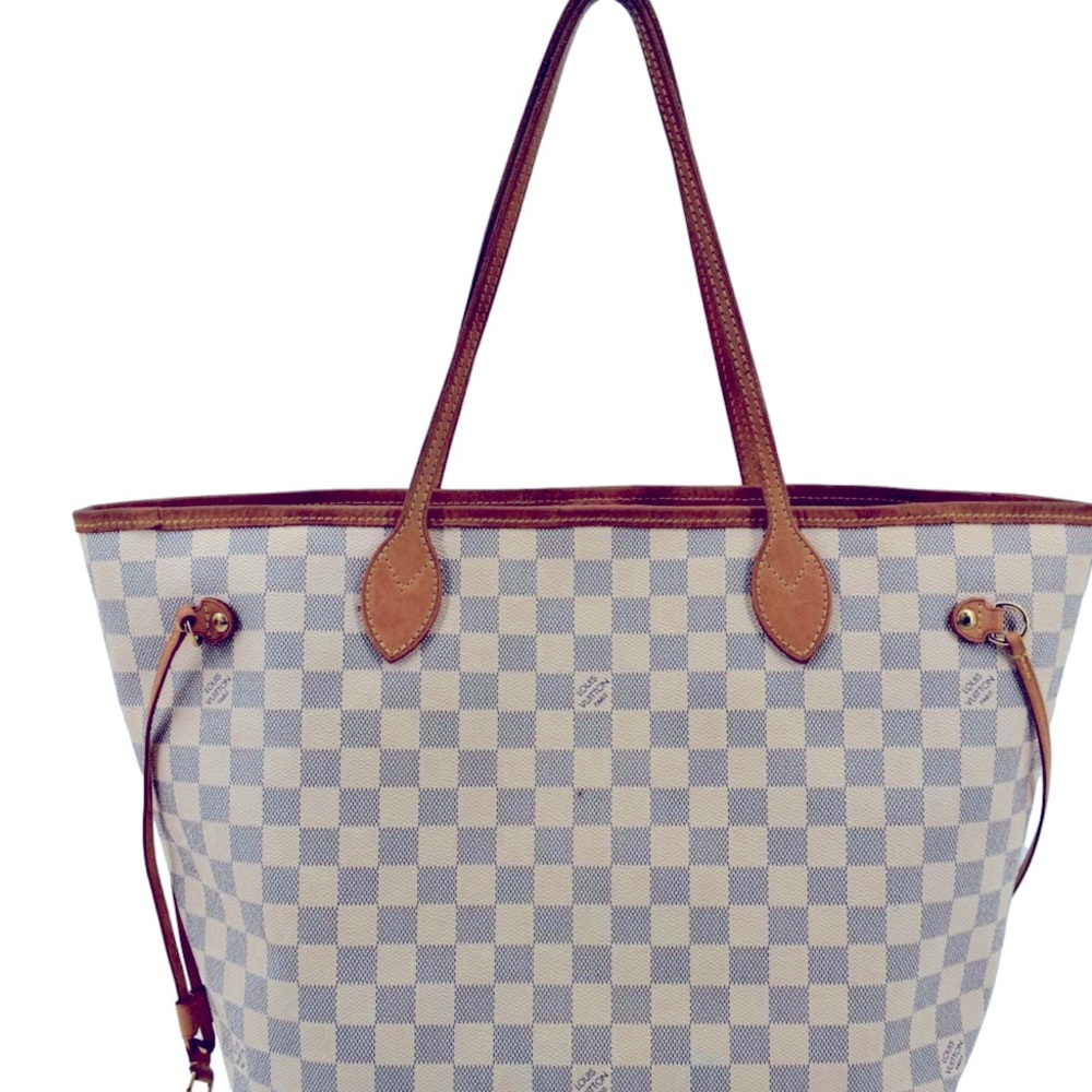 Louis Vuitton Neverfull MM Damier Azur Shoulder Bag. Good condition.